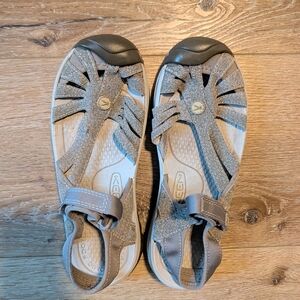 Keen Gray Sandals Women's Sz 8.5